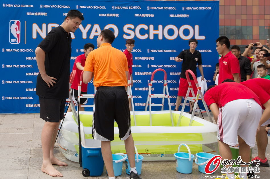 NCAA名帥皮蒂諾：NCAA更像是職業(yè)聯(lián)賽 預算都和歐洲豪門媲美了