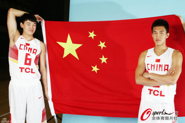 直播吧10月09日訊 據(jù)名記Shams報道，消息人士透露，騎士有意簽下自由球員馬利克-比斯利。據(jù)報道，雖然加蘭能在賽季初期回歸，但斯特魯斯會因傷缺席一段時間，騎士希望簽下比斯利來填補空缺。但據(jù)了解，比