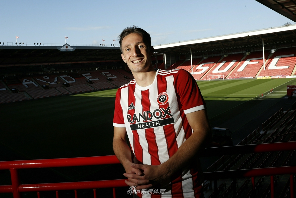 點點關注??亞馬爾開通YouTube賬號，并且發(fā)布首個視頻