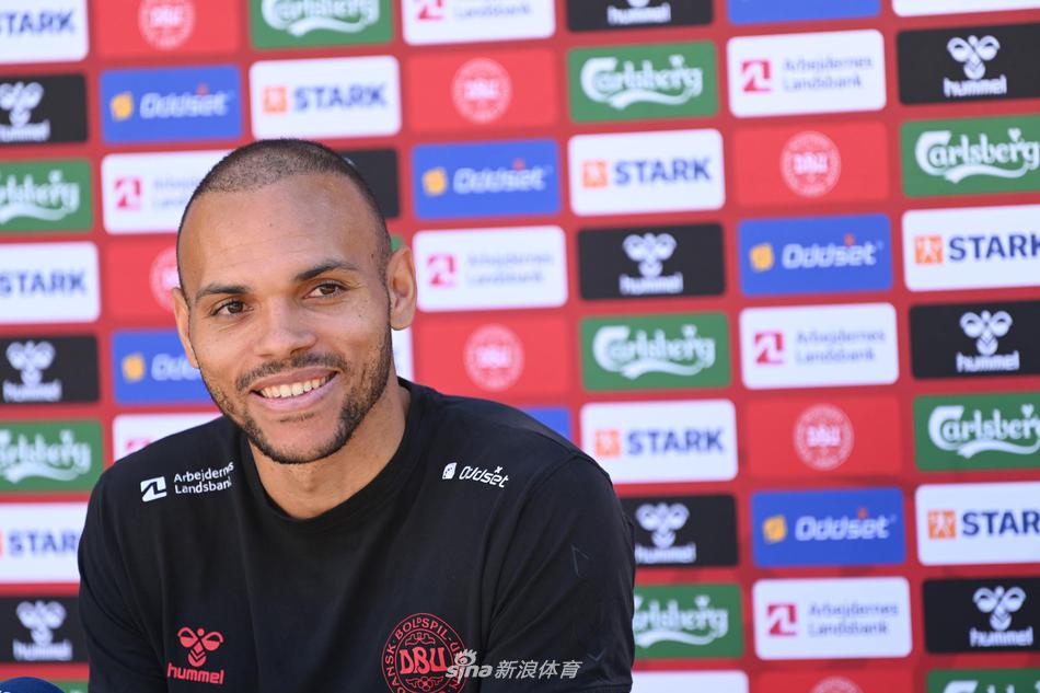 官方：英冠牛津聯(lián)租借切爾西20歲中場馬托斯，租期至本賽季結(jié)束