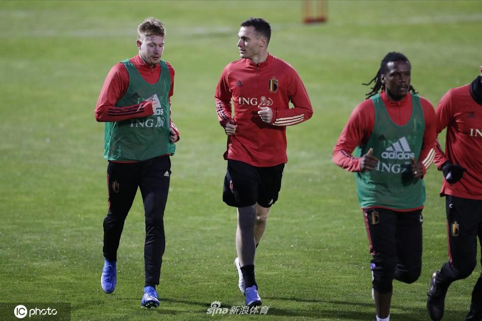 ?；倏耍核_拉赫比我想象中更隨和，和他并肩作戰(zhàn)很不可思議