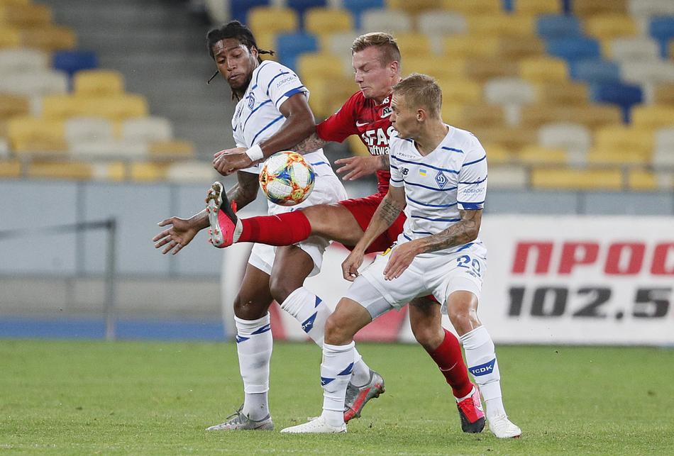 裁判官方解釋昨日庫茲馬爭議動作：吹罰正確，不是二運