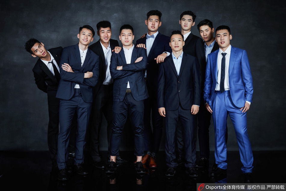 1粒進球1次關鍵傳球，阿德耶米當選多特2