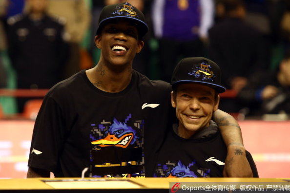 [流言板]沖刺全明星！活塞主帥夸贊坎寧安表現(xiàn)：他把我們扛在肩上