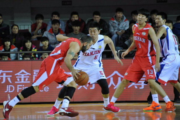 第45+1分鐘，伊爾迪茲突破低射破門梅開二度，尤文2