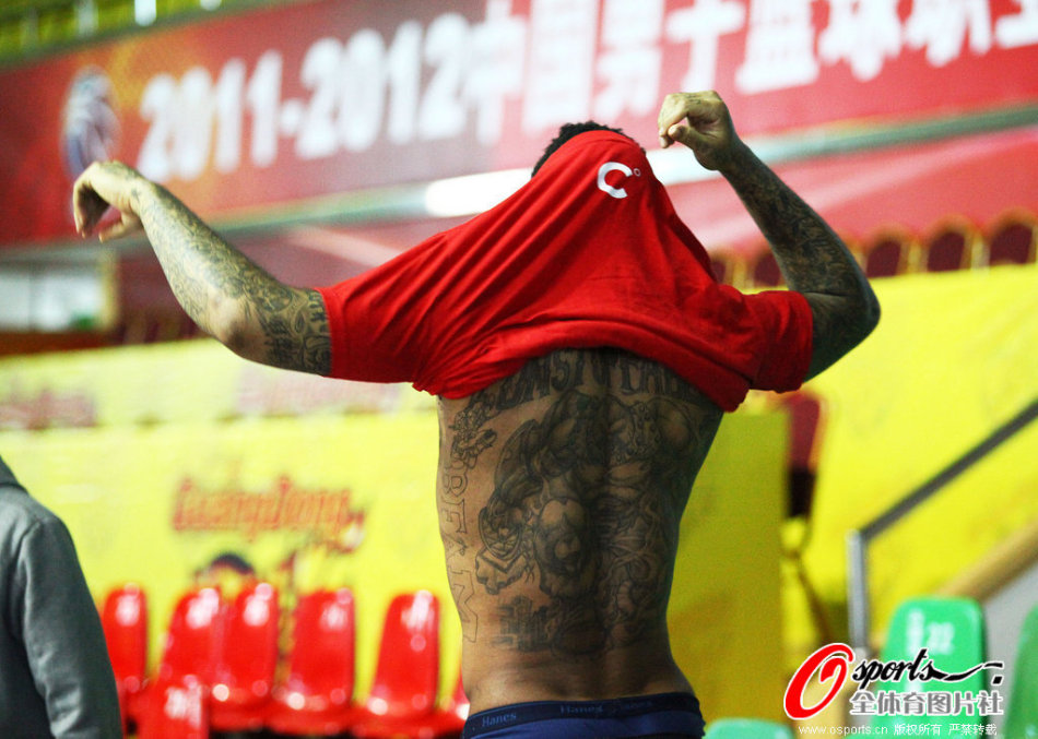 [流言板]爆發(fā)！賈馬爾后仰跳投再中砍15分，掘金首節(jié)領先獨行俠15分