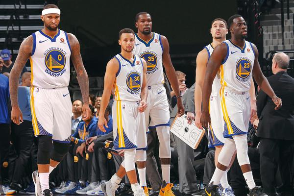 第26分鐘，帕萊斯特拉倒三角回傳，塞巴斯蒂亞諾