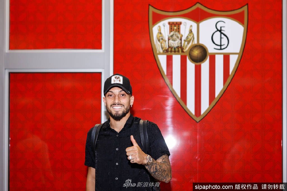 意媒：薩里已經(jīng)提出要求，希望拉齊奧在冬窗引進米蘭中場奇克