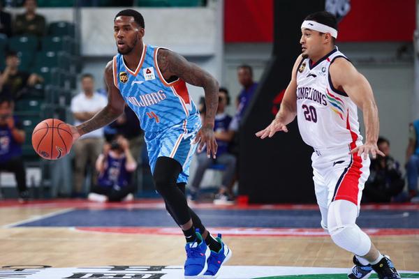 前教練：貝納德斯基重新成為很有價值的球員，希望他能參加世界杯