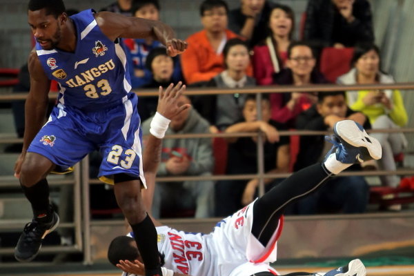 1粒進球1次關鍵傳球，阿德耶米當選多特2