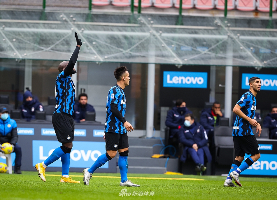 希勒：詹姆斯是藍軍追平的關鍵先生，他進球后局勢瞬間逆轉