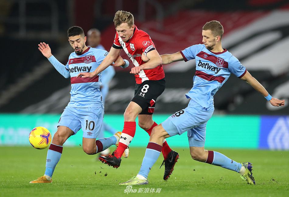 官方：英冠牛津聯(lián)租借切爾西20歲中場馬托斯，租期至本賽季結(jié)束