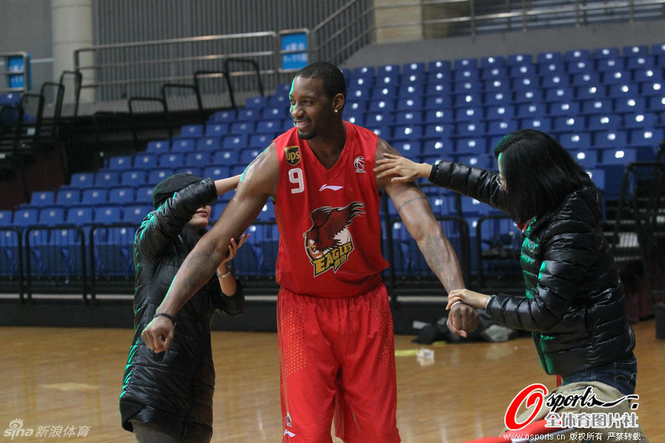 明天鵜鶘迎戰(zhàn)獨行俠 赫伯特·瓊斯因頭部傷勢出戰(zhàn)成疑