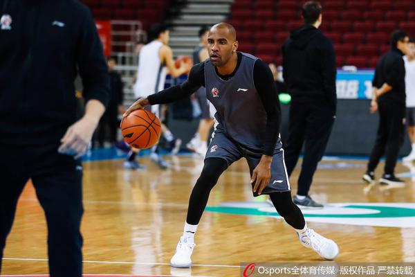 每體：維尼修斯對阿隆索、老佛爺都很不滿，阿隆索帥位危機更大