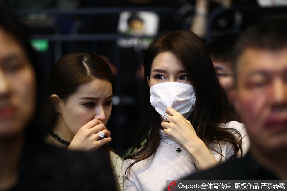 雄鹿傷病報告：阿德托昆博、利拉德、米德爾頓大概率出戰(zhàn)