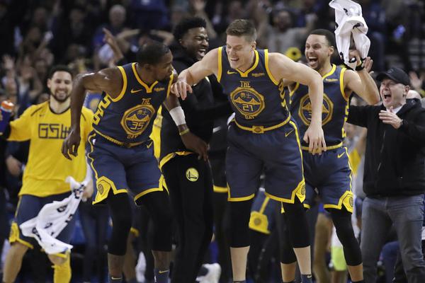 解說：申京在部分場次需要做出犧牲 贏掘金就表現(xiàn)得很不錯