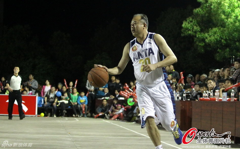 戈麥斯：兒子喜歡皮爾洛，我說光腳法好沒用也要學習加圖索