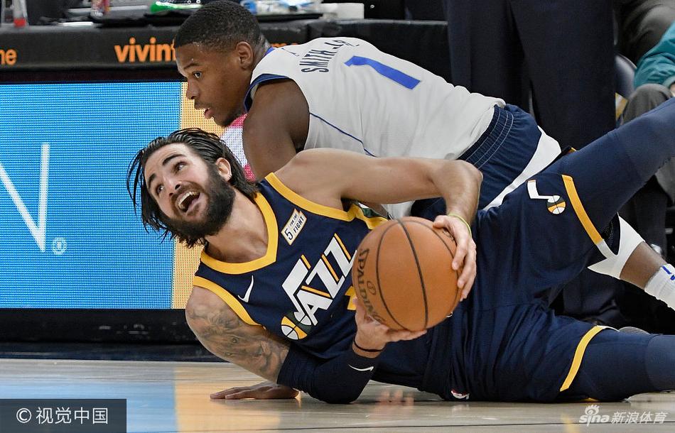 [流言板]首節(jié)發(fā)揮！西蒙斯全場出戰(zhàn)22分鐘，7中5得到10分4籃板7助攻