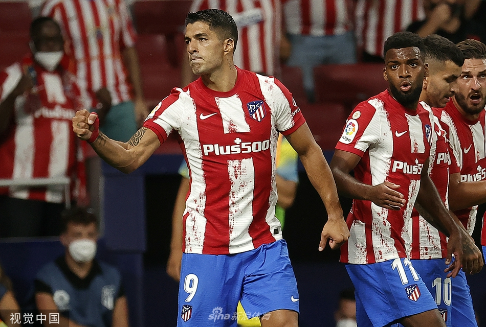 伯恩利主帥：上半場我們踢得不錯，但比賽勢頭是難以名狀的東西