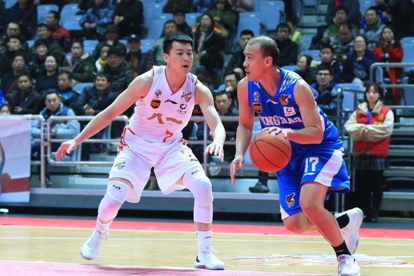 博主：恒大青訓01后李嘉灝，近日與于大寶等一同參加A級教練考試