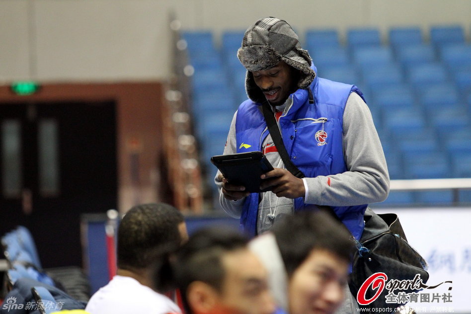 記者：多隊有意埃利奧特·安德森，預計森林要價8000萬到1億英鎊