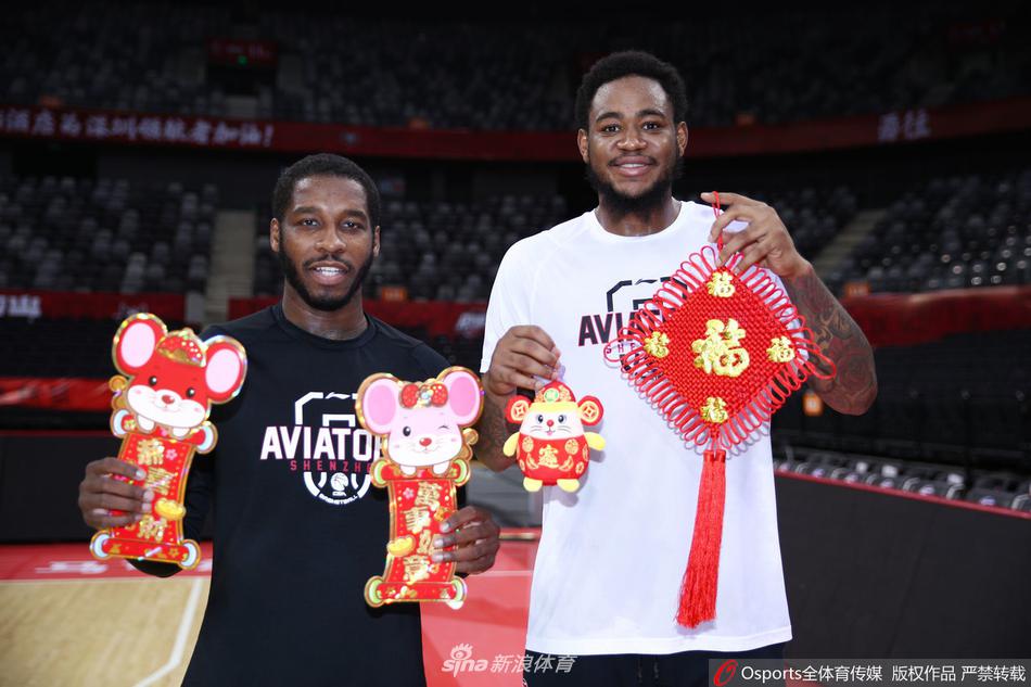 火藥味！追夢霍蘭德對抗后發(fā)生口角，隨后被隊友拉開