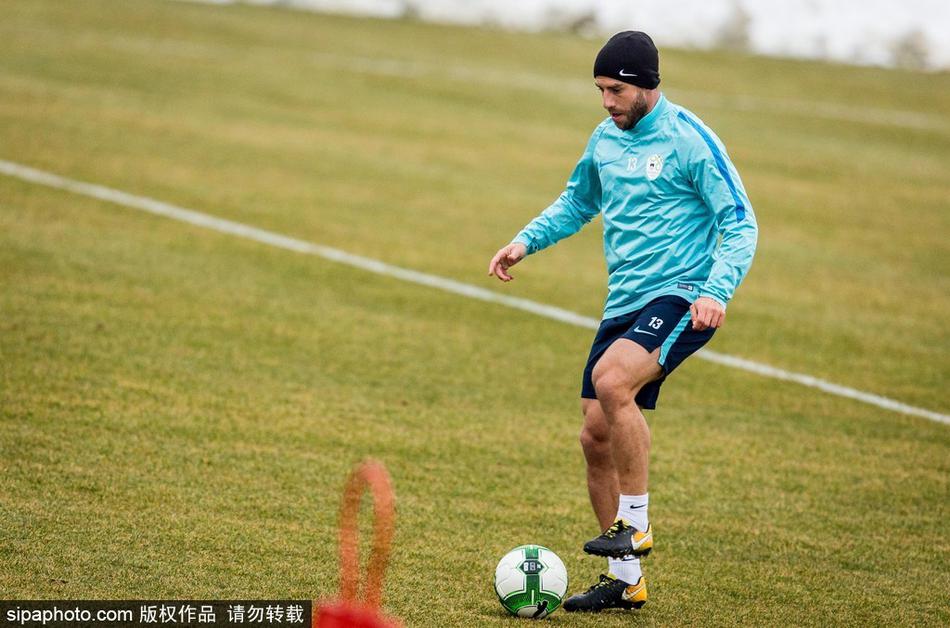 英超積分榜：阿森納5分優(yōu)勢領跑，狼隊13輪僅2分墊底