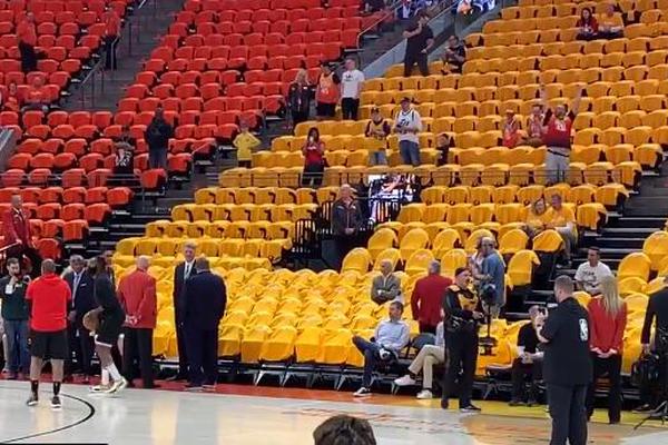 手感冰涼！拉梅洛·鮑爾20中7&三分7中1 得到15分7板7助正負值+17