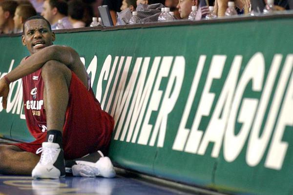 半場戰(zhàn)報：尤文2