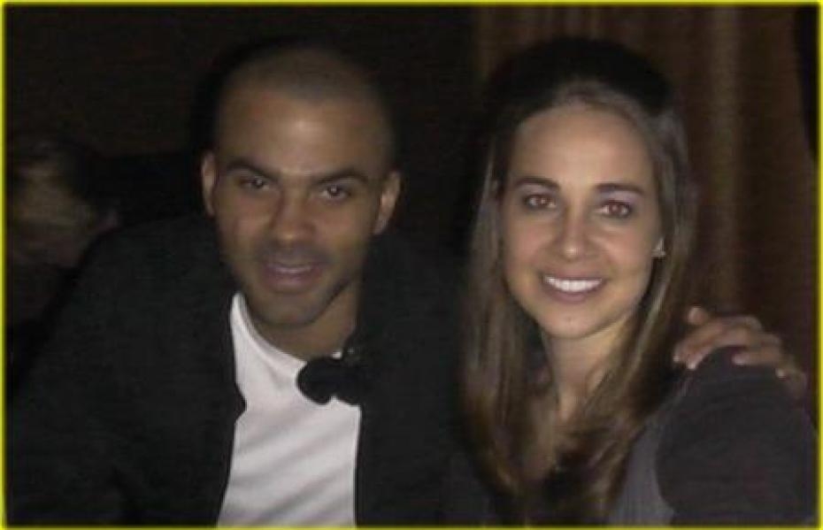 勝青島發(fā)布會！杜鋒談傷病情況，贊徐杰與2小將，王少杰回應傷勢