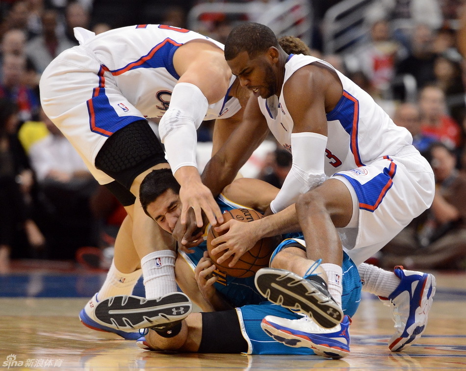 亞馬爾：我早睡為了半夜醒來吃餅干，因為半夜起床所以沒法談戀愛