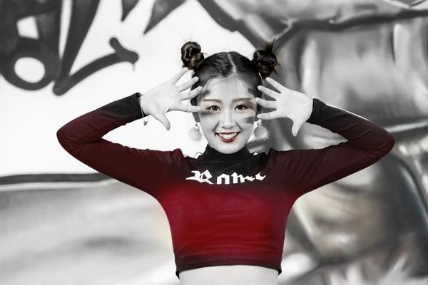 HWG！羅馬諾：27歲后衛(wèi)富安健洋自由身加盟阿賈克斯，簽約半年