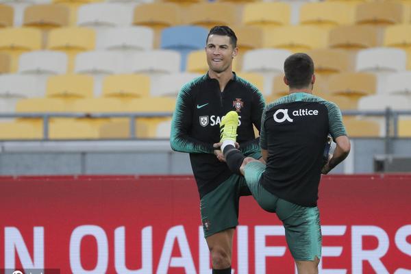 堪比全明星！三節(jié)打完公?？蛨?16