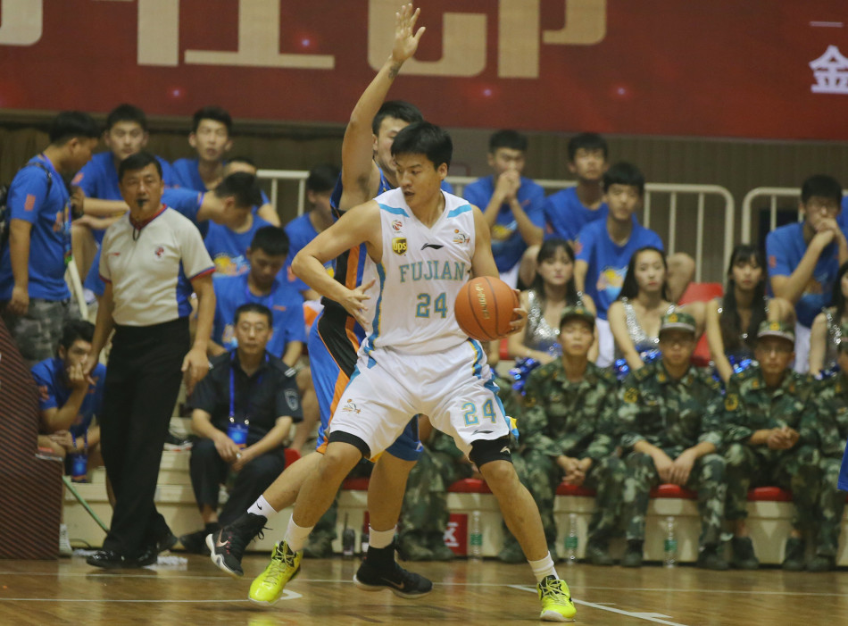 36歲萊萬+28歲拉菲尼亞+17歲亞馬爾??為這個組合起個名字吧