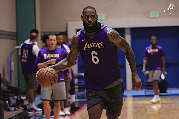 巴斯托尼：國米對比賽的態(tài)度始終如一 這賽季意甲爭冠仍會很激烈