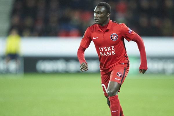 全市場：那不勒斯咨詢了齊爾克澤的情況，曼聯(lián)不愿意外租