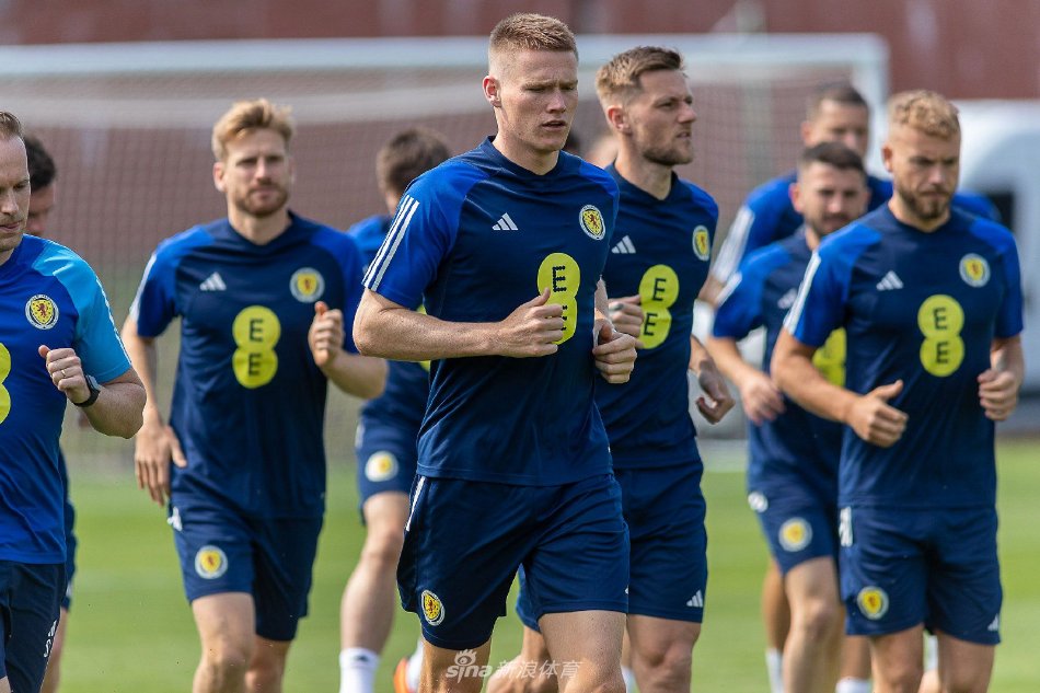 開季至今季后賽概率變化：湖人67→95% 猛龍50→84% 獨行俠61→8%