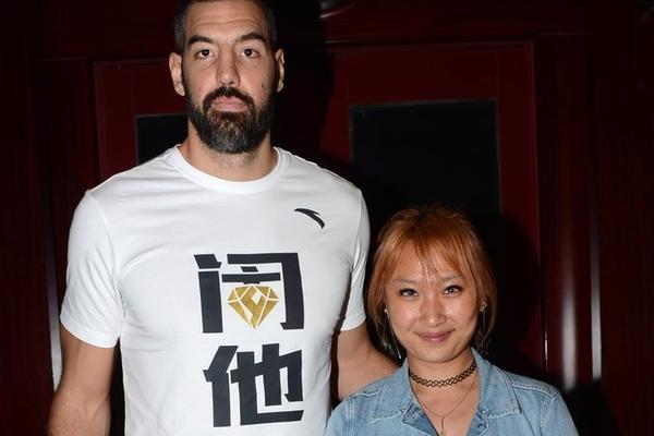 官方：伊薩克踝關節(jié)損傷+腓骨骨折，成功接受手術，回歸時間未定