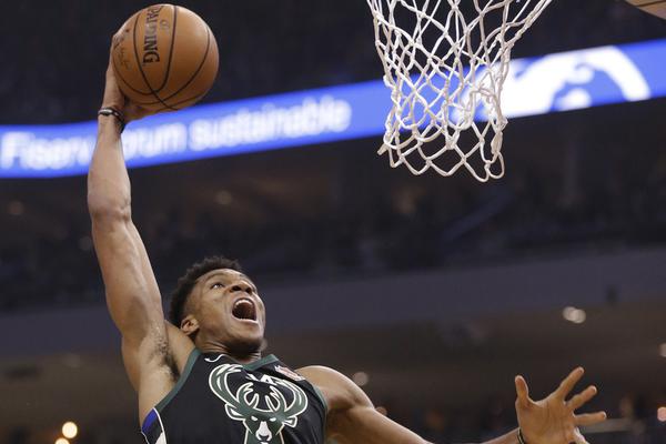 1粒進球1次關鍵傳球，阿德耶米當選多特2-0美因茨全場最佳球員南川源                                                                20