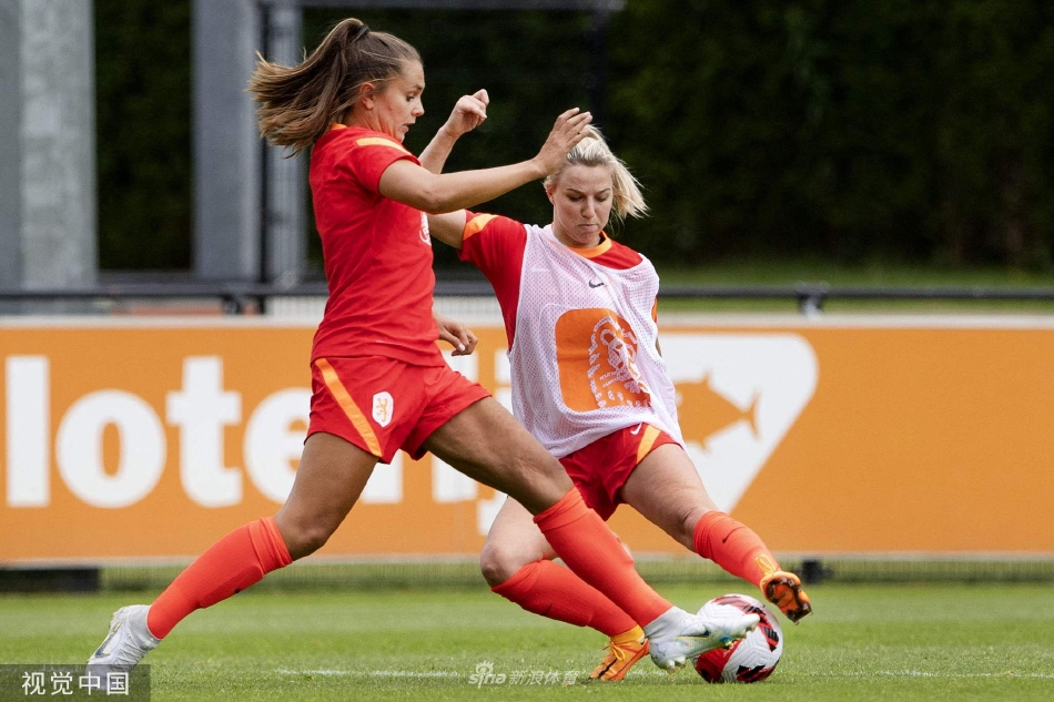 此前被湖人裁掉！黃蜂官宣簽下NCAA得分王埃里克