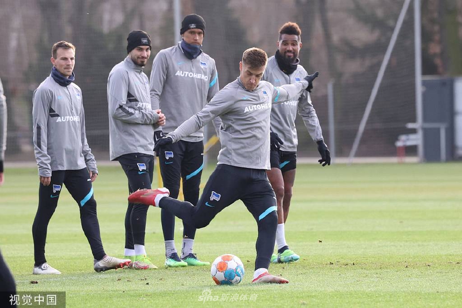 內(nèi)雷斯斷球+精彩小角度破門完成雙響，那不勒斯再下一城