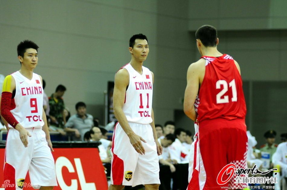 隆戈：米蘭正為約維奇尋找下家，并考慮讓球員免費轉會