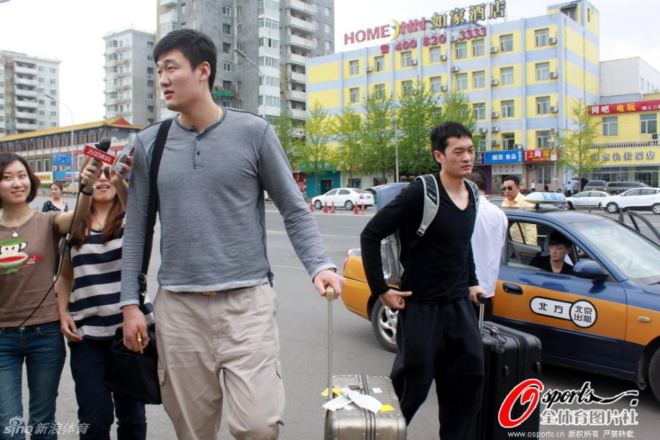 誰才是GOAT？UFC冠軍：現(xiàn)在變了，我選C羅因為他是人類