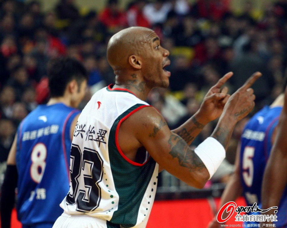 英超單場烏龍雙響“倒霉蛋”：卡拉格、艾斯特福、道森、法斯在列