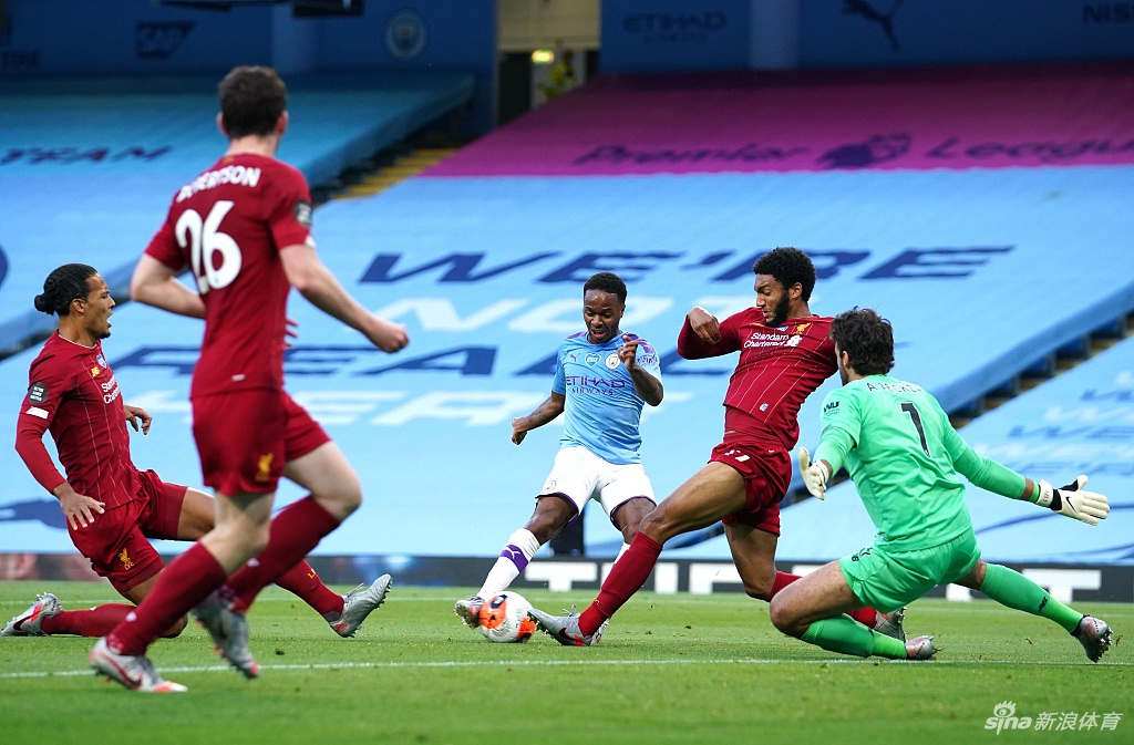 遮天蔽日！費爾斯反擊上籃被蓋耶追防大帽扇飛