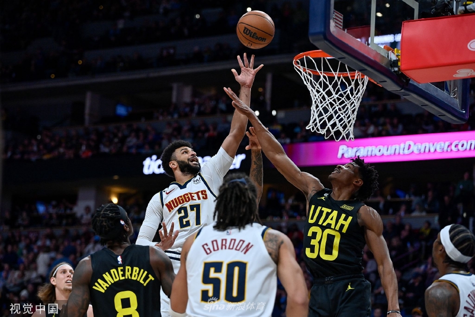 2025年12月31日 07:20:57懂球帝                 英超第19輪的一場較量中，阿斯頓維拉客場遭遇慘敗，1-4不敵阿森納。此前阿斯頓維拉已經(jīng)在各項賽事當中取得了11連勝，這也