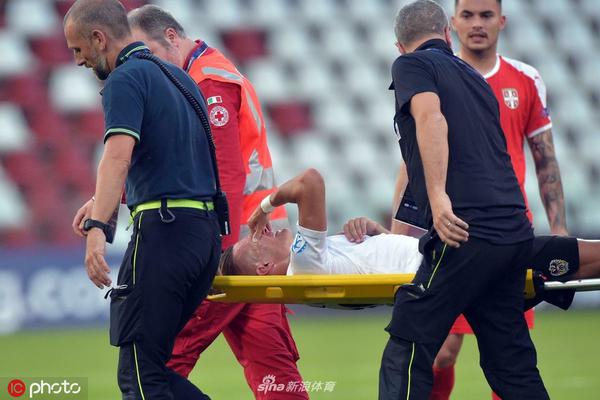 TA：內(nèi)部人士稱紅軍進攻端爭勝心太強，經(jīng)常各自為戰(zhàn)表現(xiàn)自己