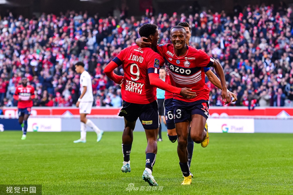 發(fā)揮出色！比爾全場16投11中，砍下25分7籃板2助攻3搶斷