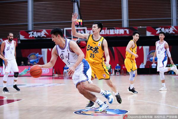 羅馬諾：曼城已正式報價雷斯，正商談是否將其回租至帕爾梅拉斯