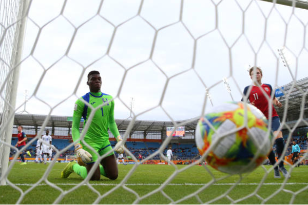 Sucker Punch的新作《羊蹄山之魂》于10月2日正式發(fā)售，但索尼至今都沒有官宣該作的銷量表現(xiàn)。對比而言，前作《對馬島之鬼》，SIE在發(fā)售三天就官宣了240萬套銷量，成為PS4上銷售速度最快的原